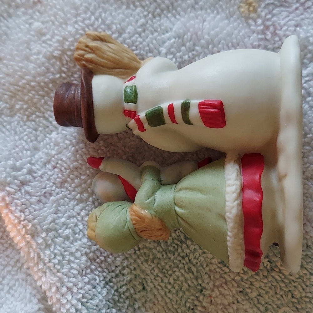 G Z Lefton Figurines and Holiday Village Set - Picture 12 of 17